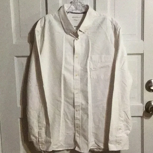 AEROPOSTALE BUTTON DOWN LONG SLEEVES MENS DRESS SHIRT - Picture 1 of 11